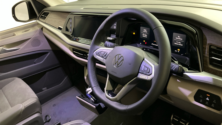 Volkswagen Multivan 2.0 TDI Style 5dr LWB DSG Diesel Estate